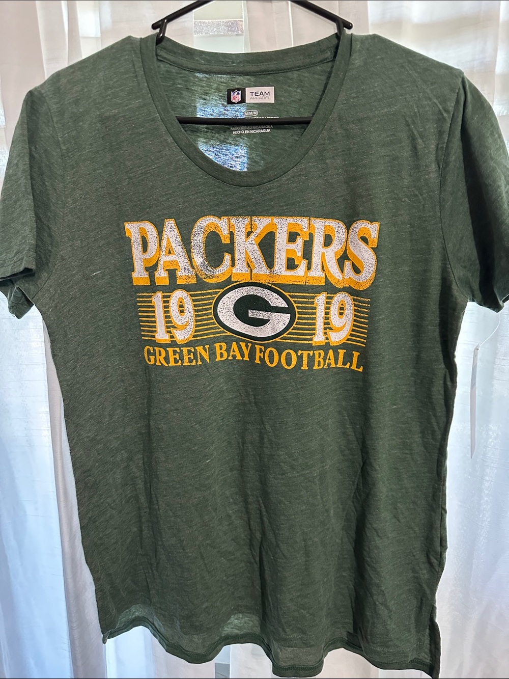 Team Apparel Green Bay Packers Green & Yellow Graphic Tee